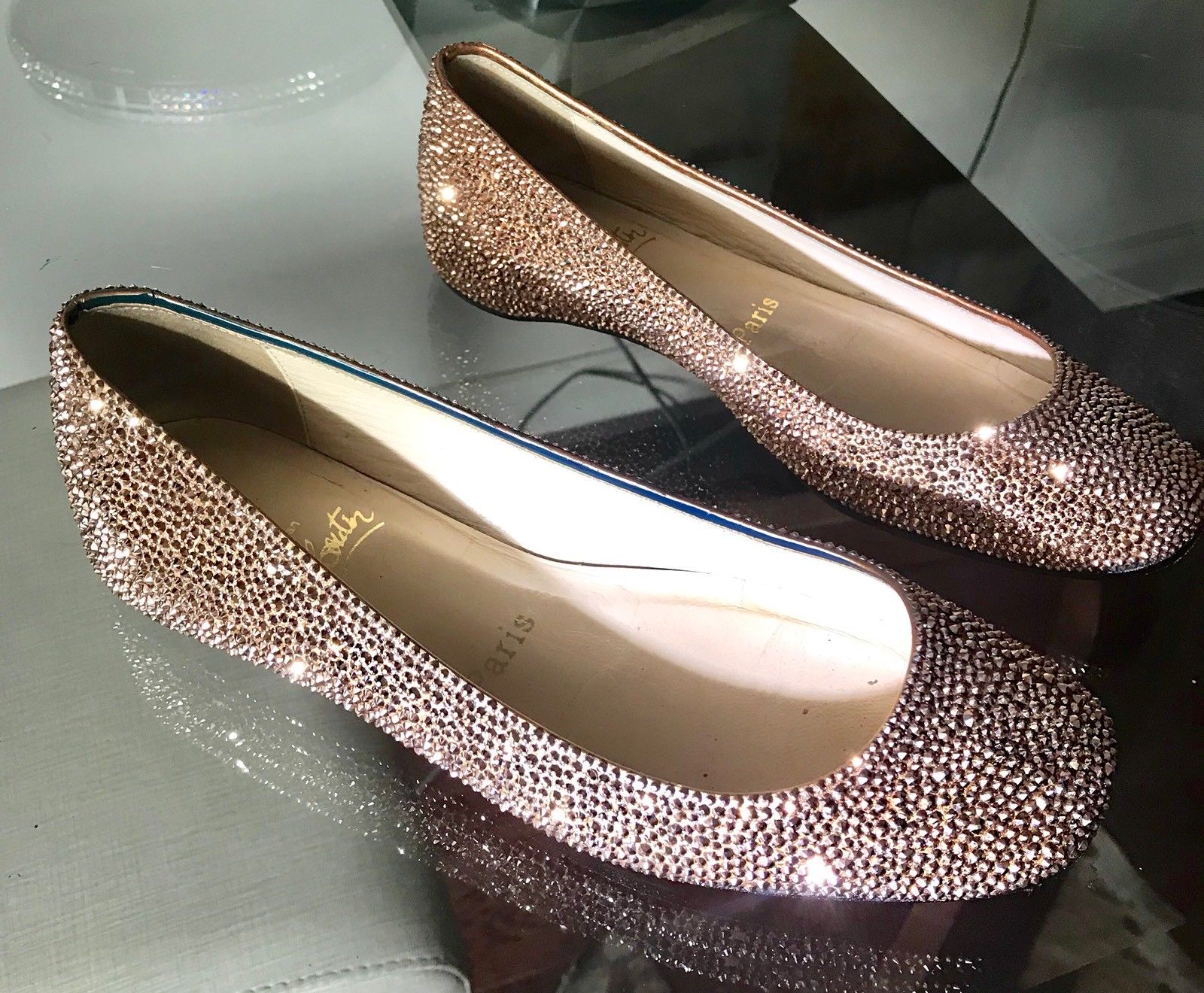 Un top 5 des créations de chaussures les plus chères avec des cristaux Swarovski ! 